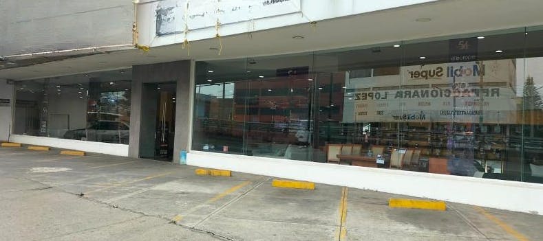 Local Comercial Spot2