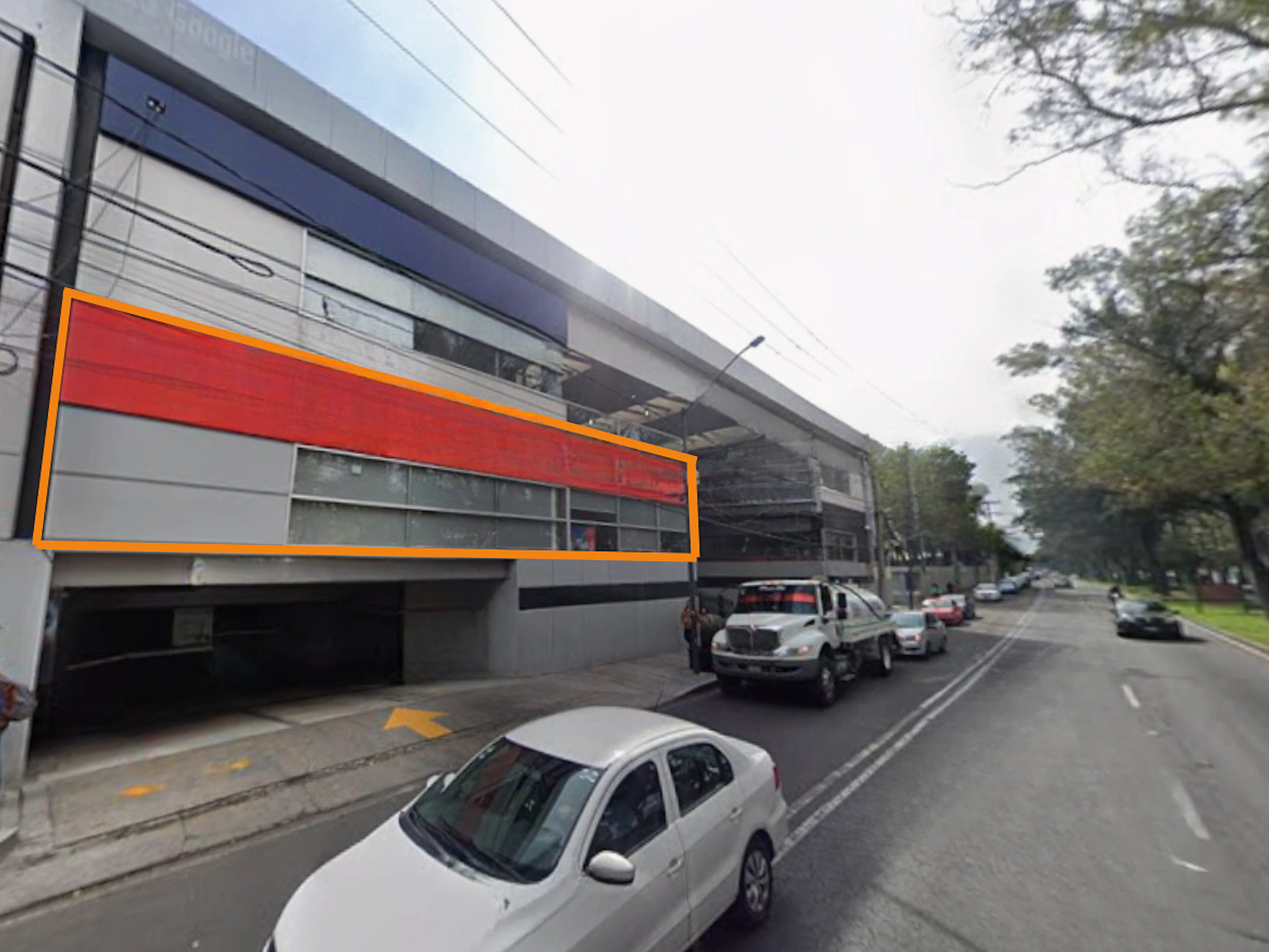 Local Comercial Spot2