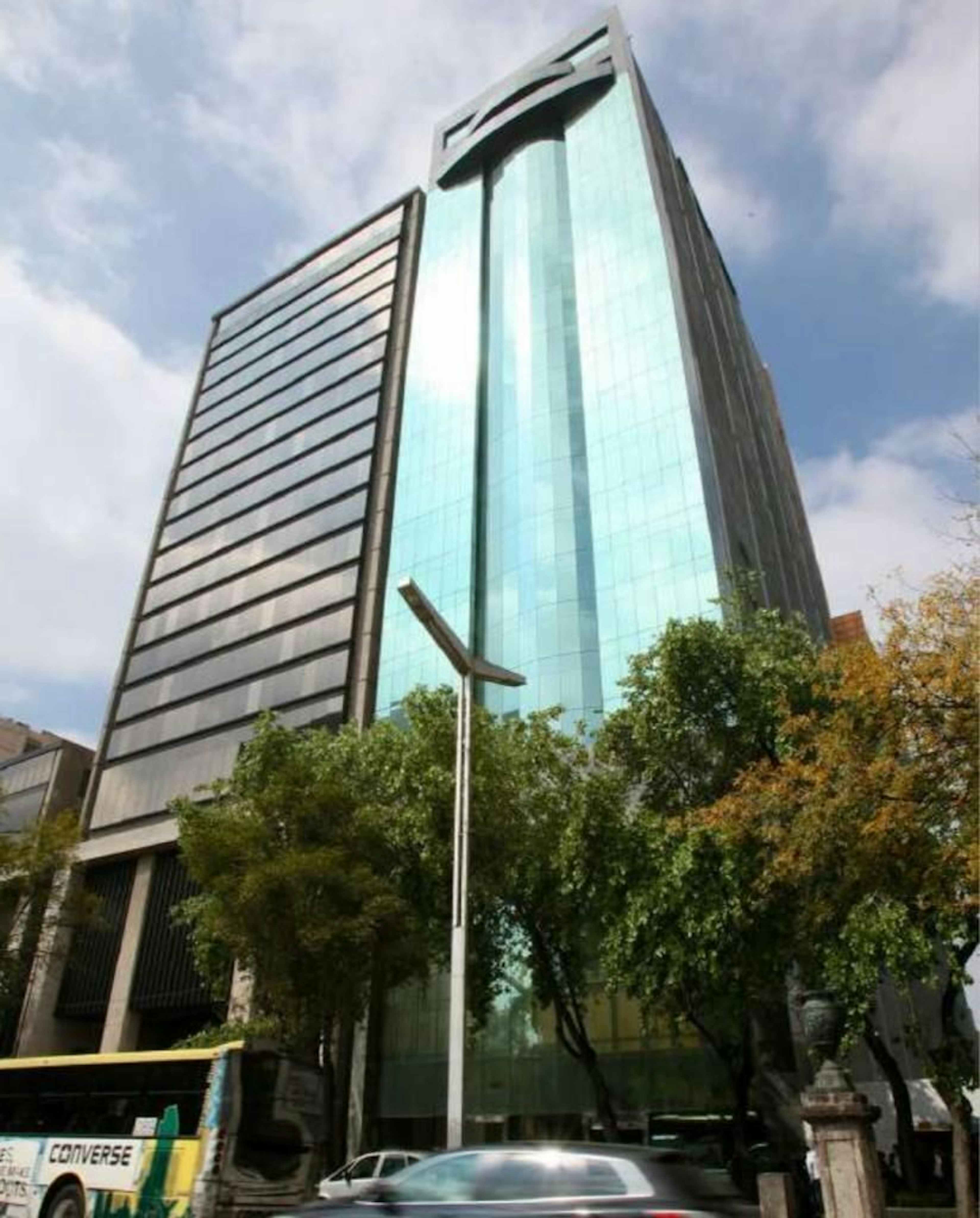 Avenida Paseo De La Reforma 16