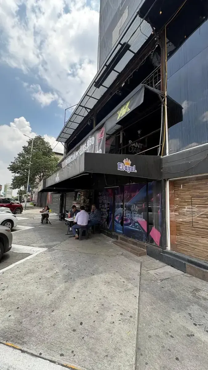 Local Comercial Spot2