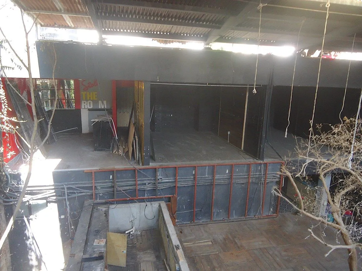 Local Comercial Spot2
