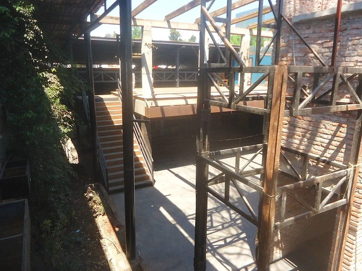 Local Comercial Spot2