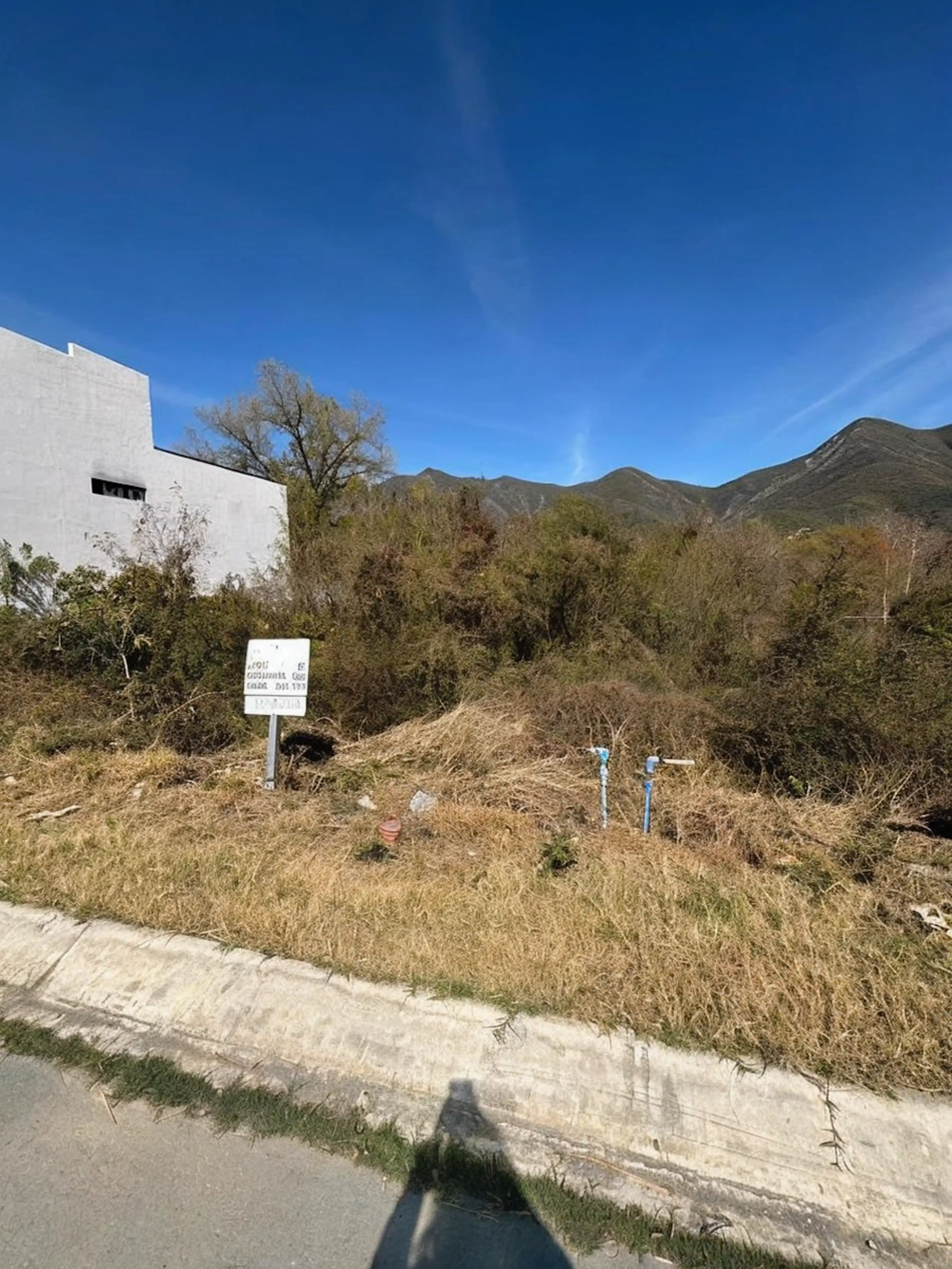 Venta Terreno De 352 M2 En Fraccionamiento Amorada 4° Sector Carretera Nacional En Santiago