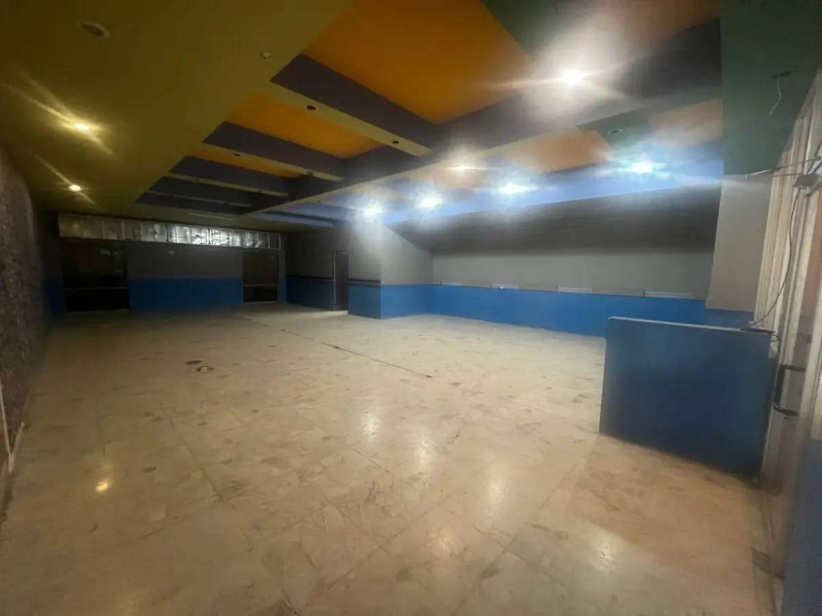 Local Comercial Spot2