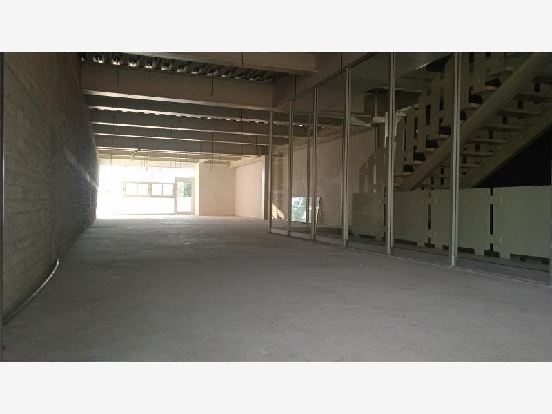 Local Comercial Spot2