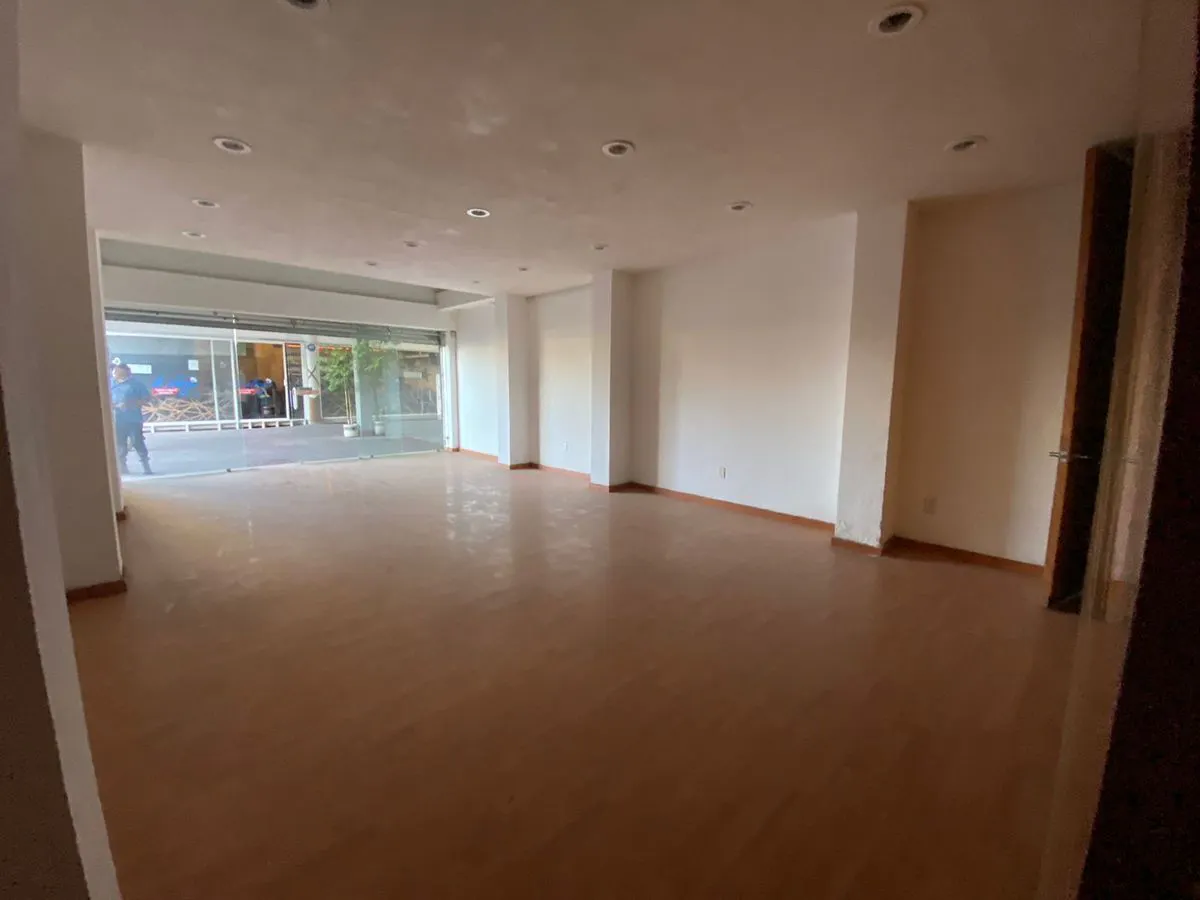 Local Comercial Spot2