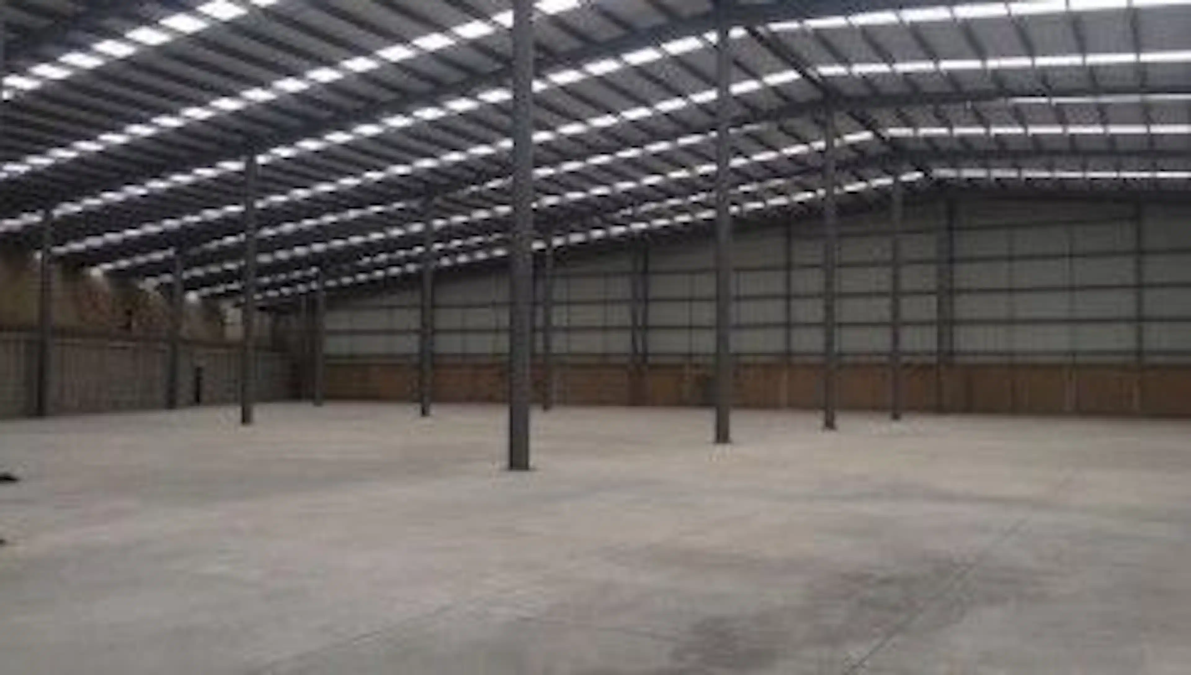 Nave de 3,300 m2 / Divisible / Parque Ind. Ocoyoacac, Edo. de Mex.