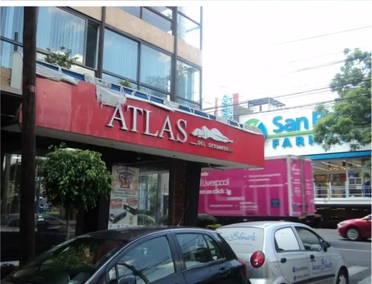 Local Comercial Spot2