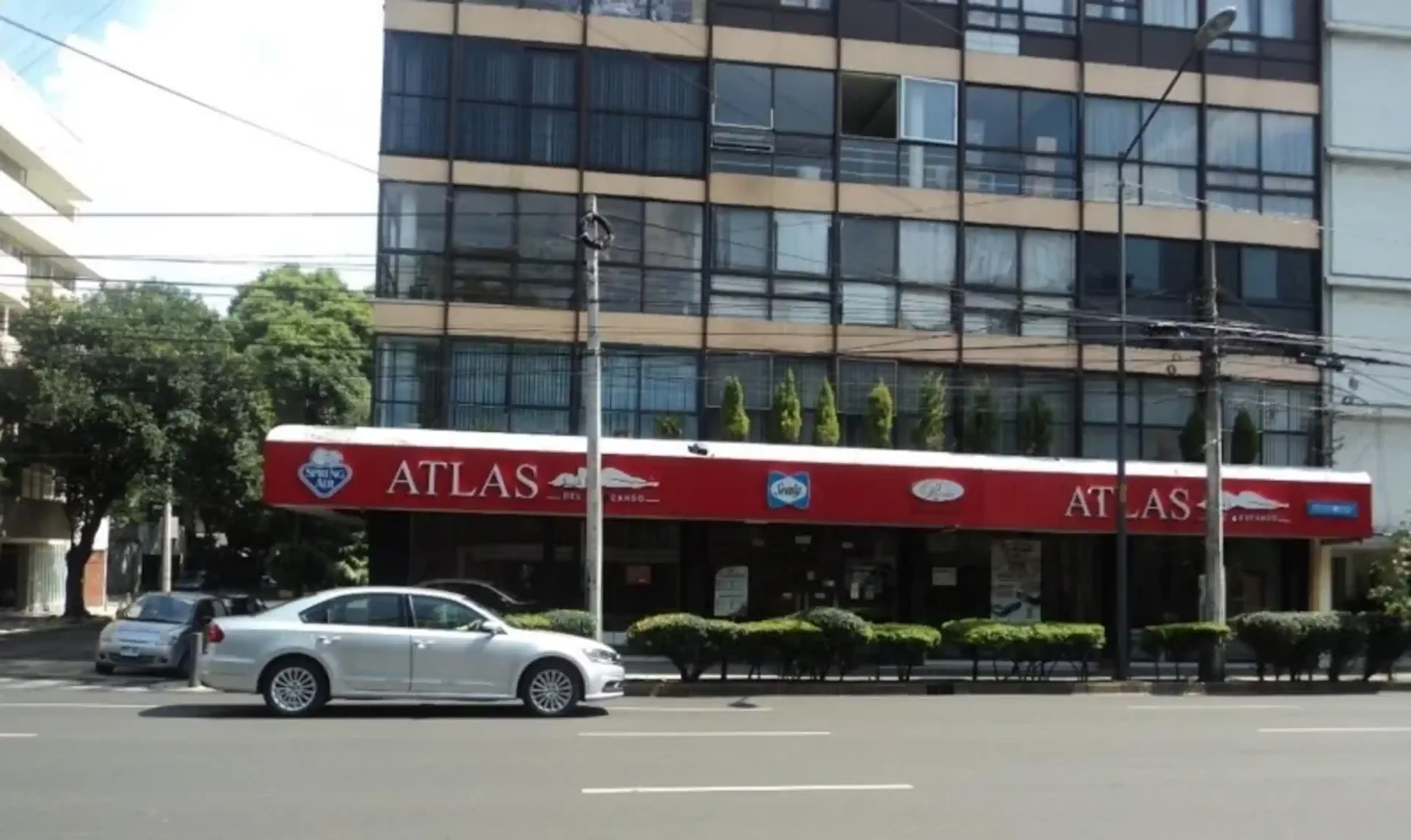Avenida Eugenia