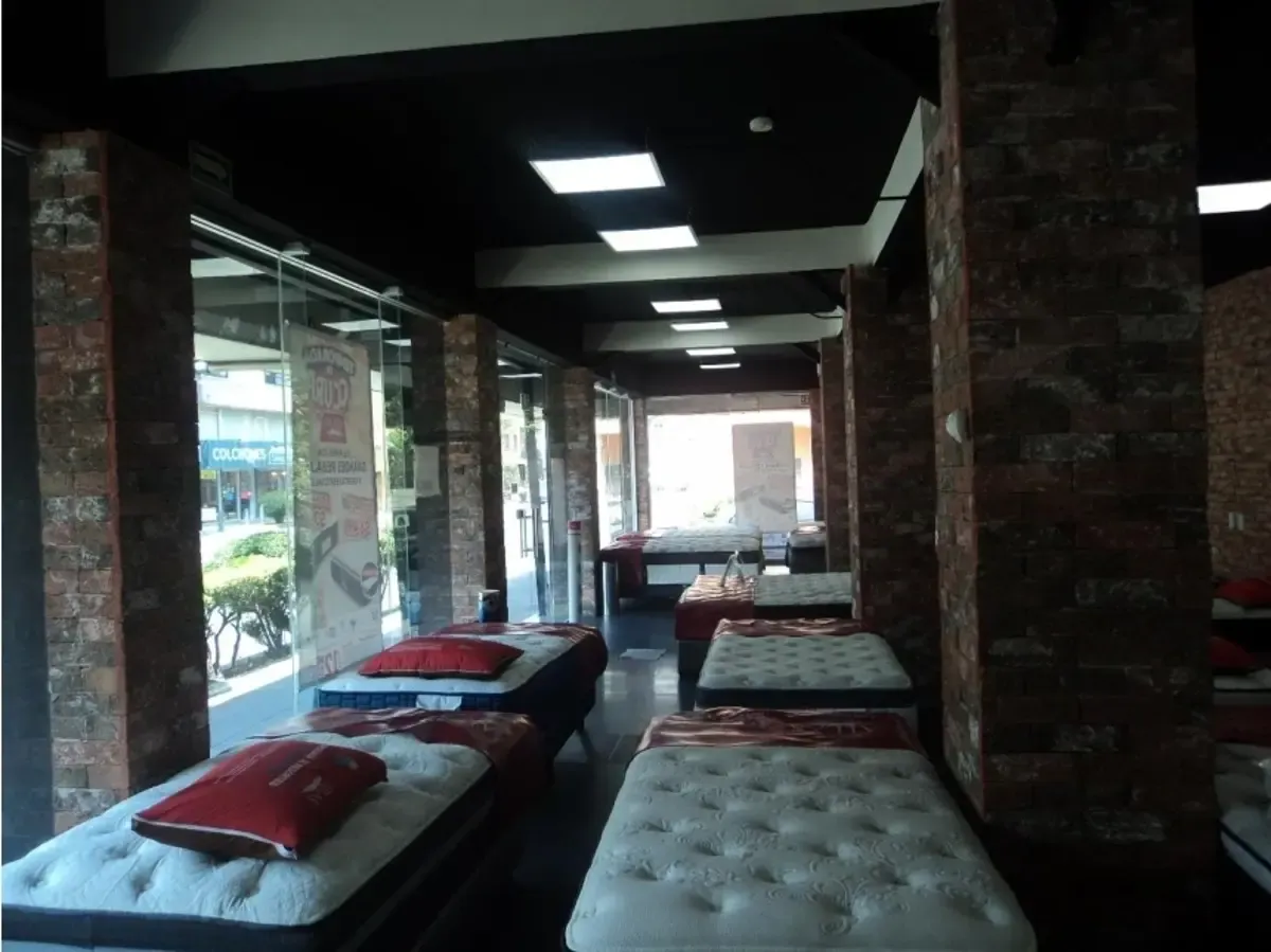 Local Comercial Spot2