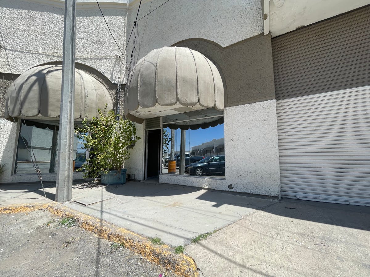 Local Comercial Spot2