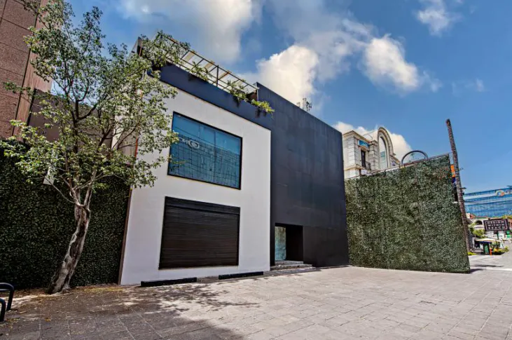 Local Comercial Spot2