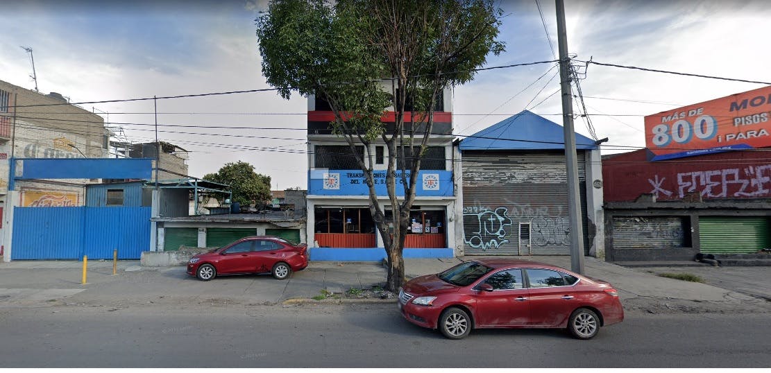 Local Comercial Spot2