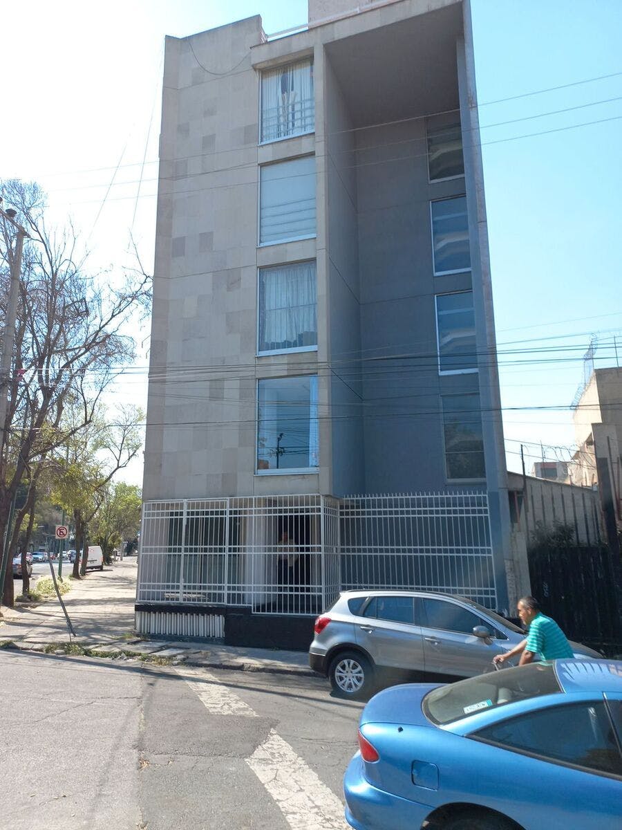 Local Comercial Spot2