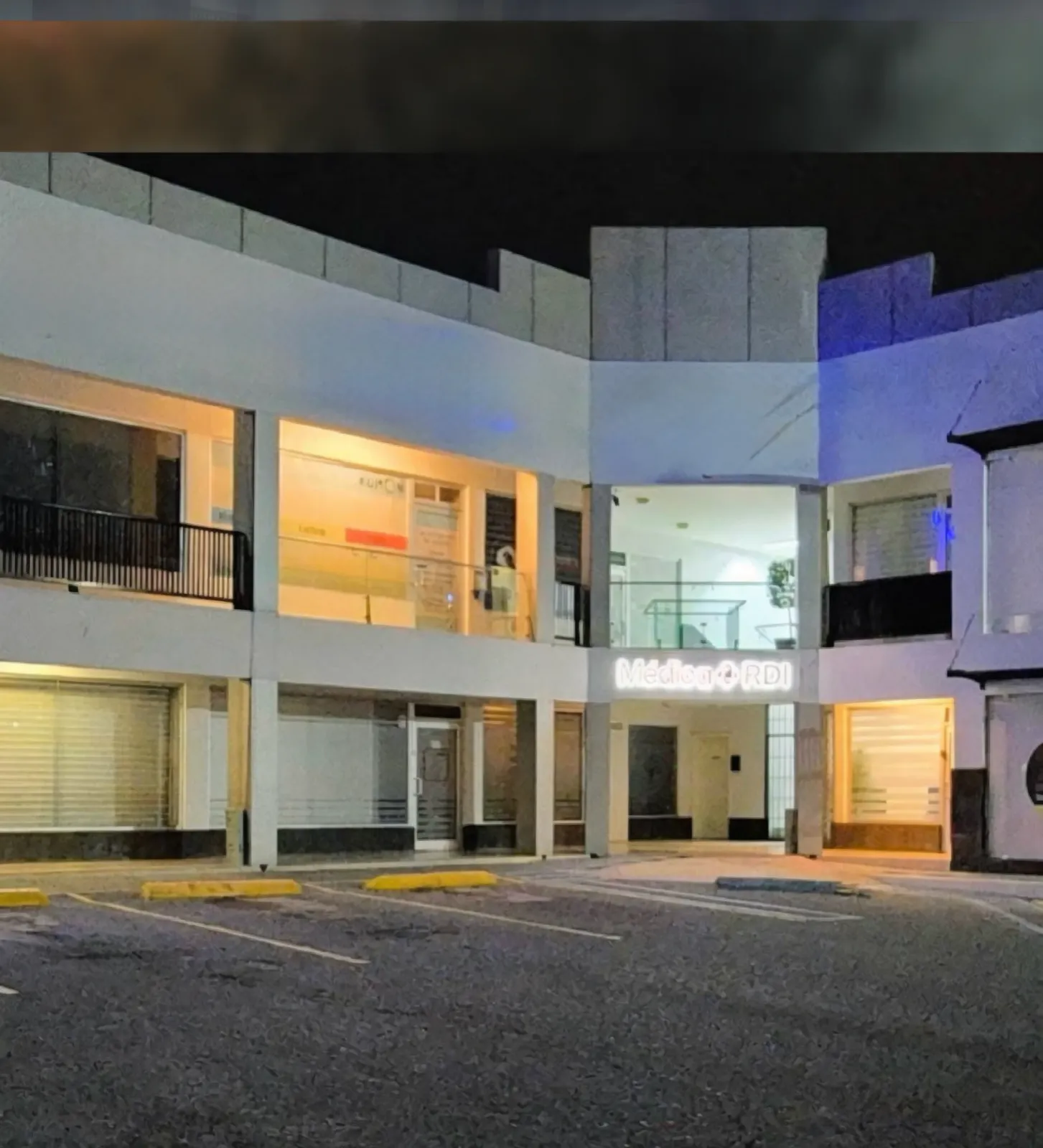 Local Comercial Spot2