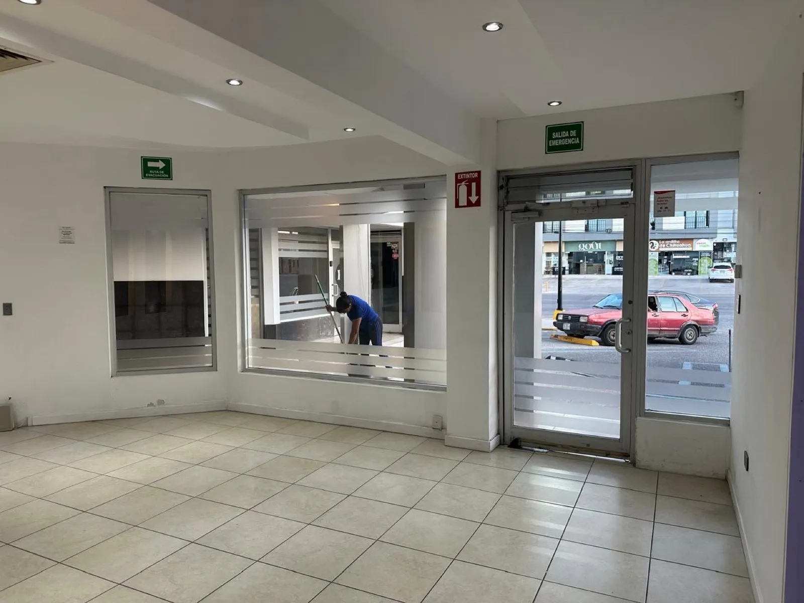 Local Comercial Spot2