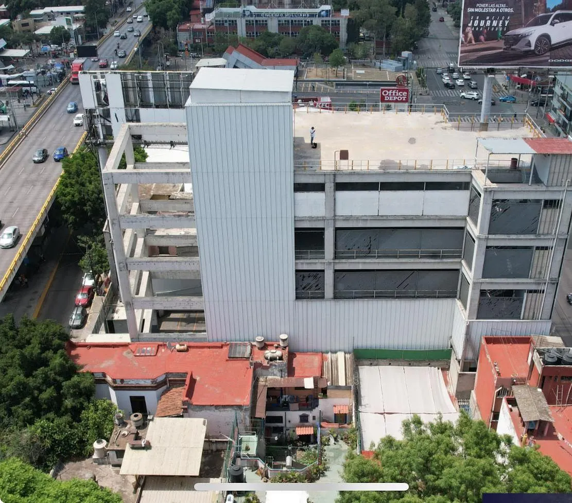 Local Comercial Spot2