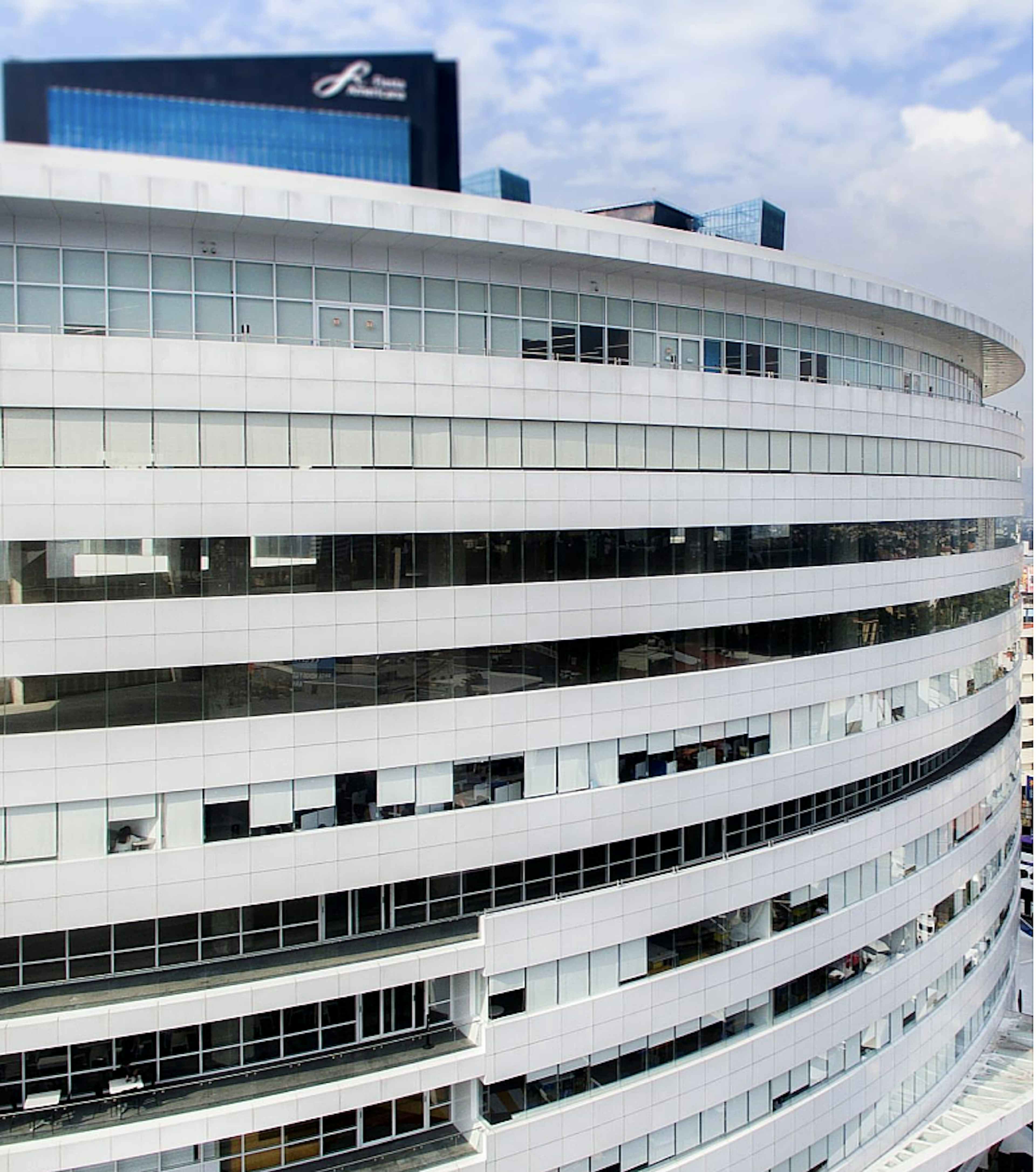 Avenida Rodolfo Gaona