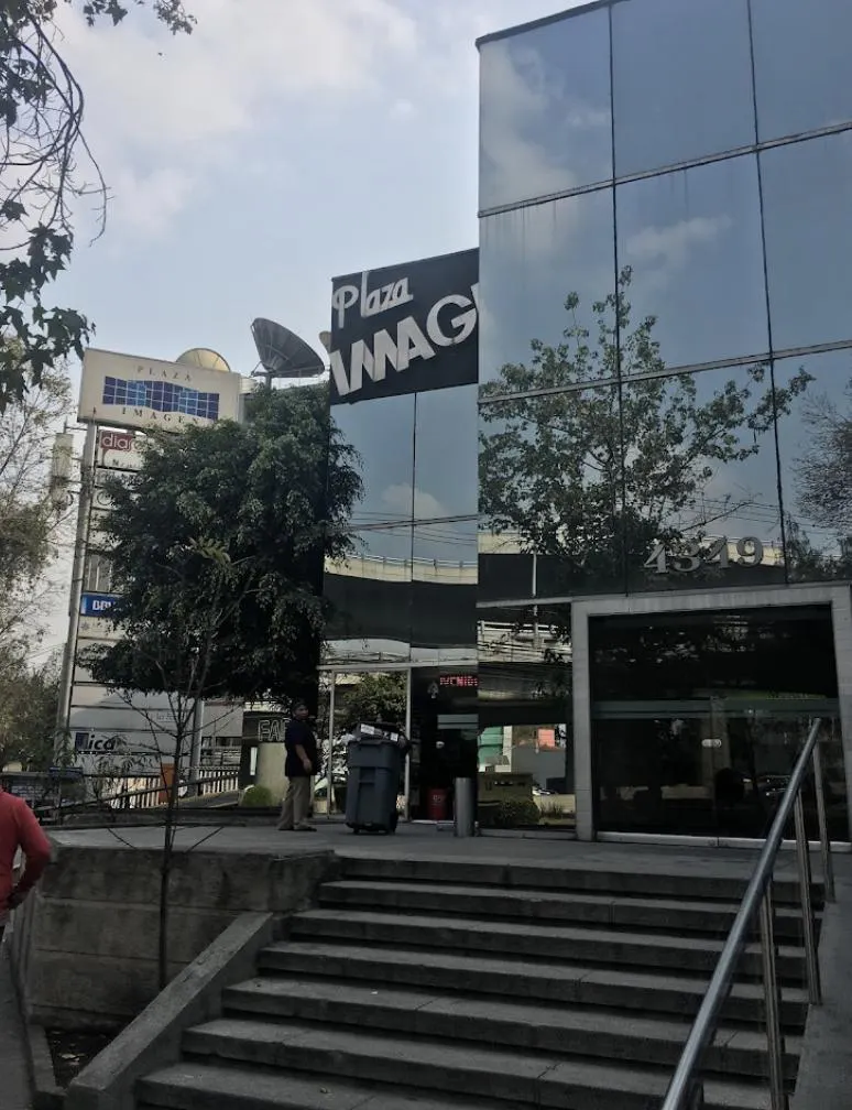 Local Comercial Spot2