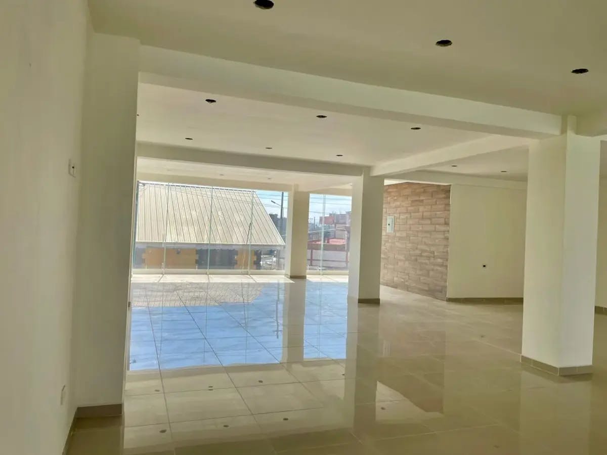 Local Comercial Spot2