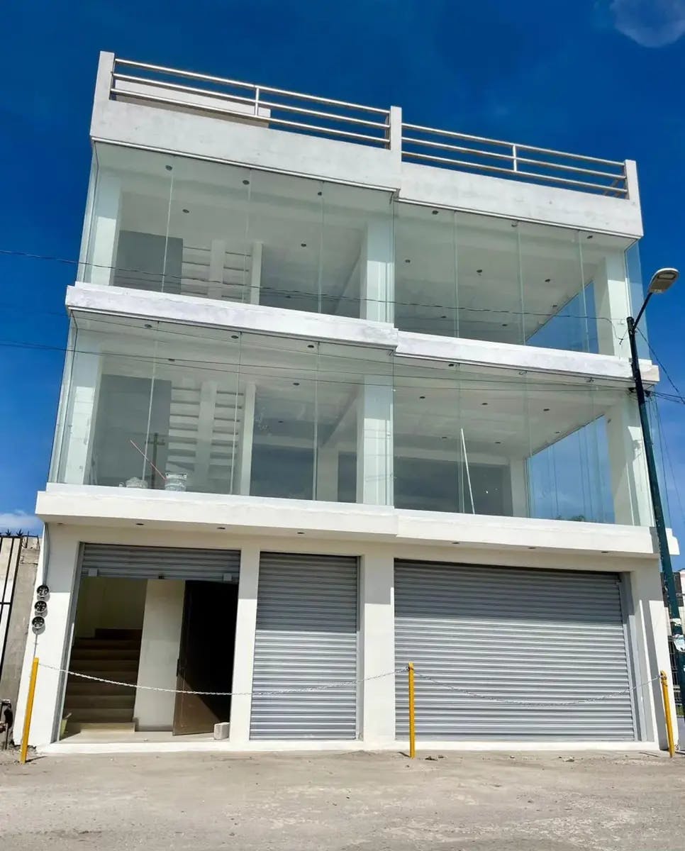 Local Comercial Spot2