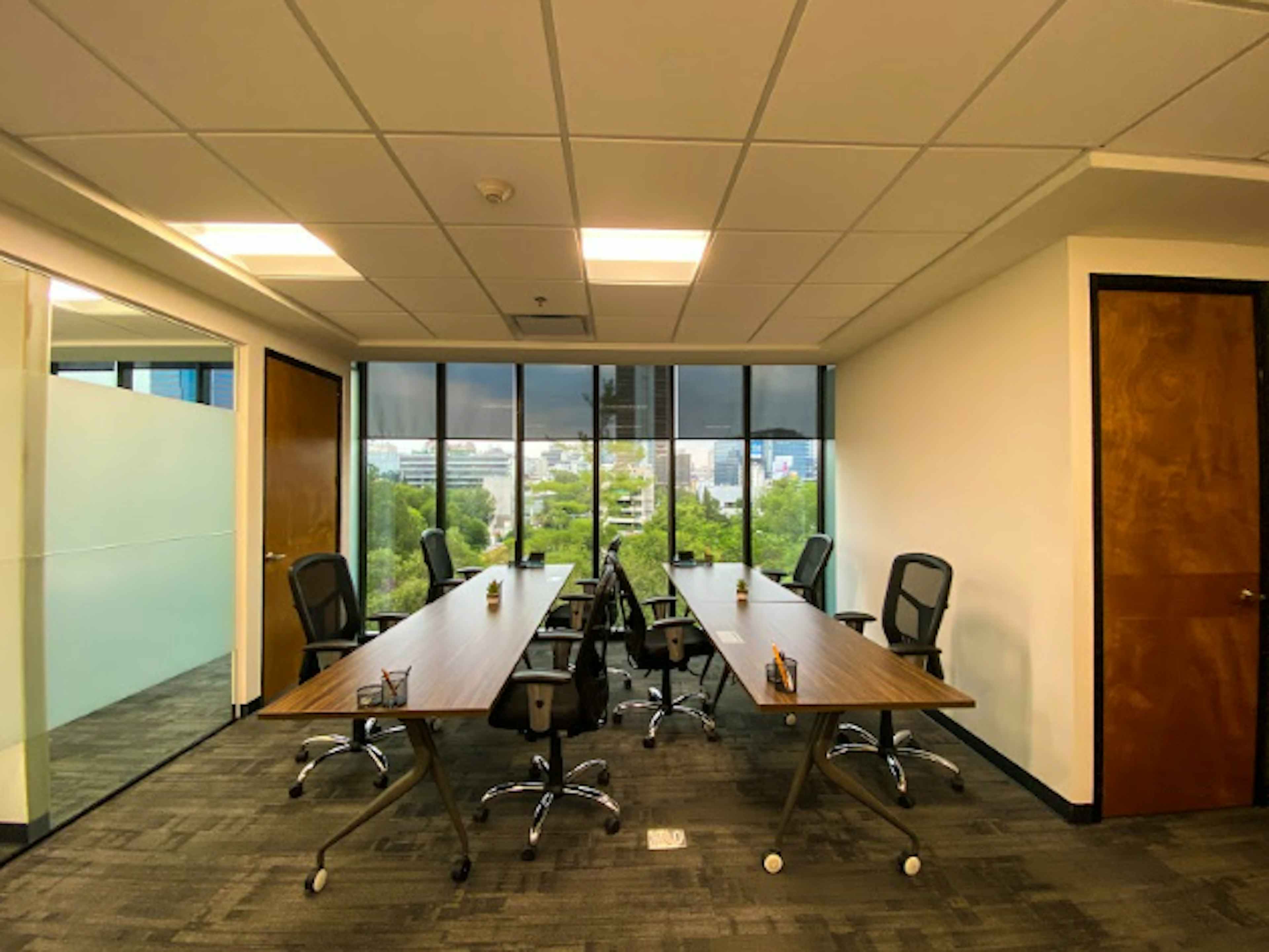 Oficina De 4-6 Personas