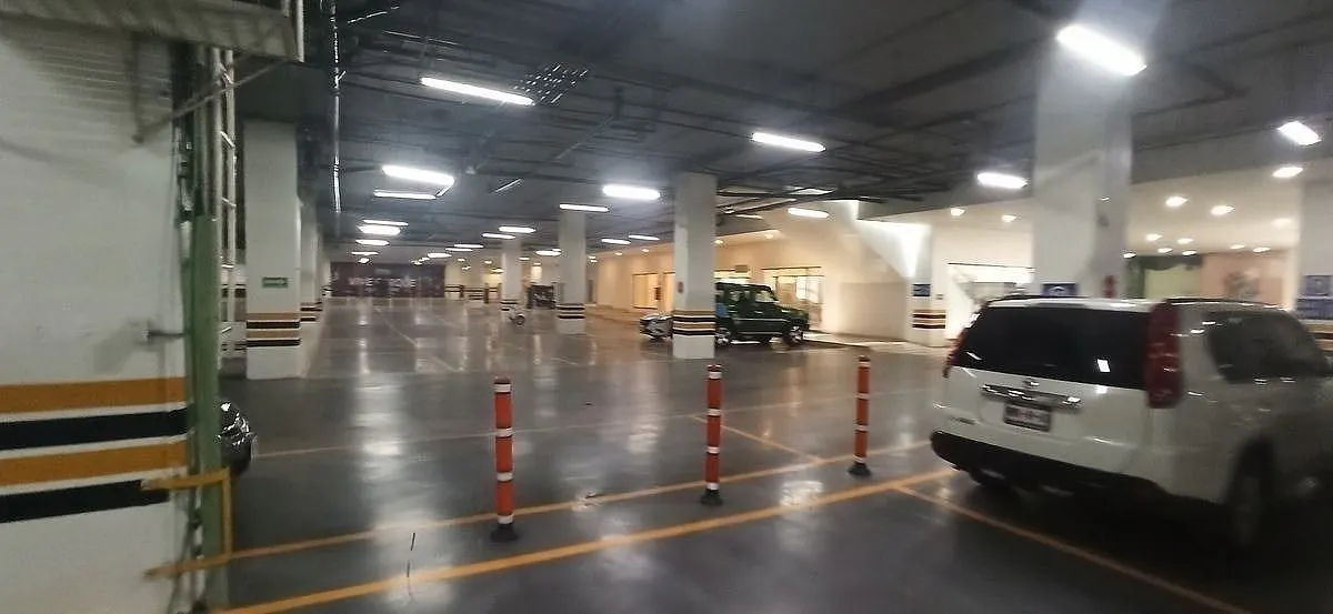 Local Comercial Spot2