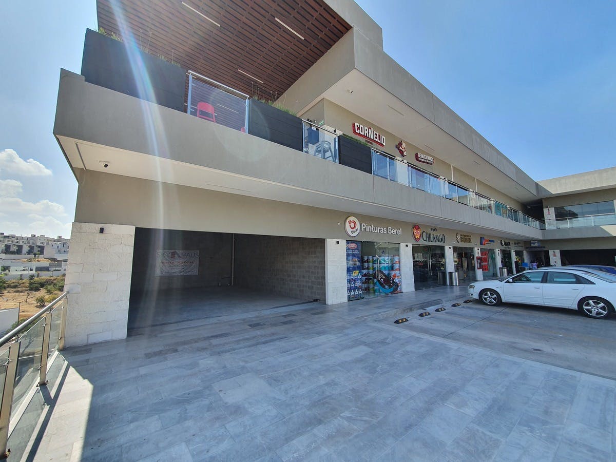 Local Comercial Spot2