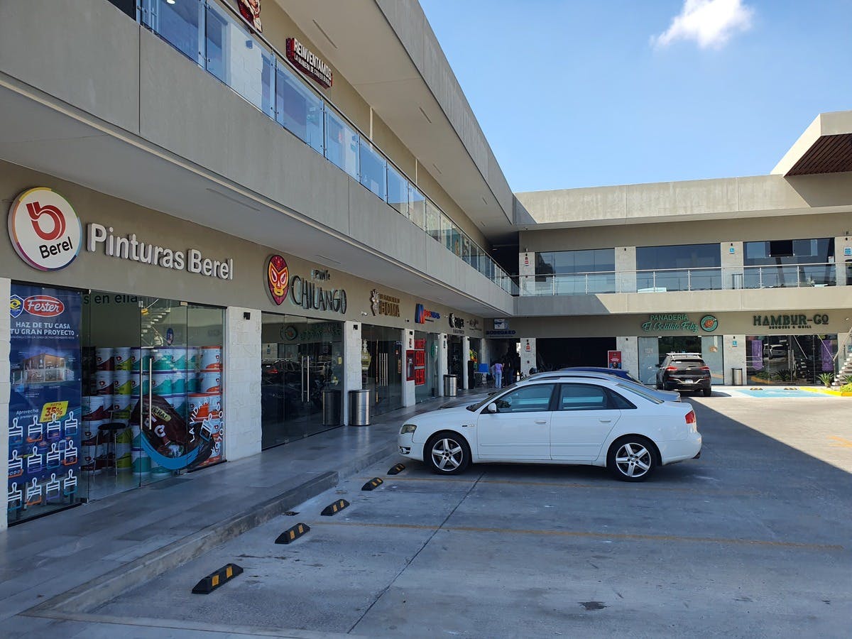 Local Comercial Spot2