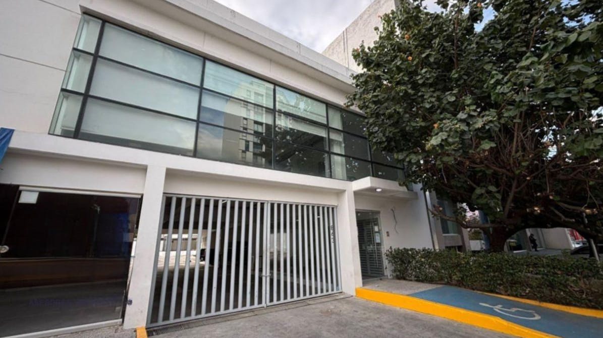 Local Comercial Spot2