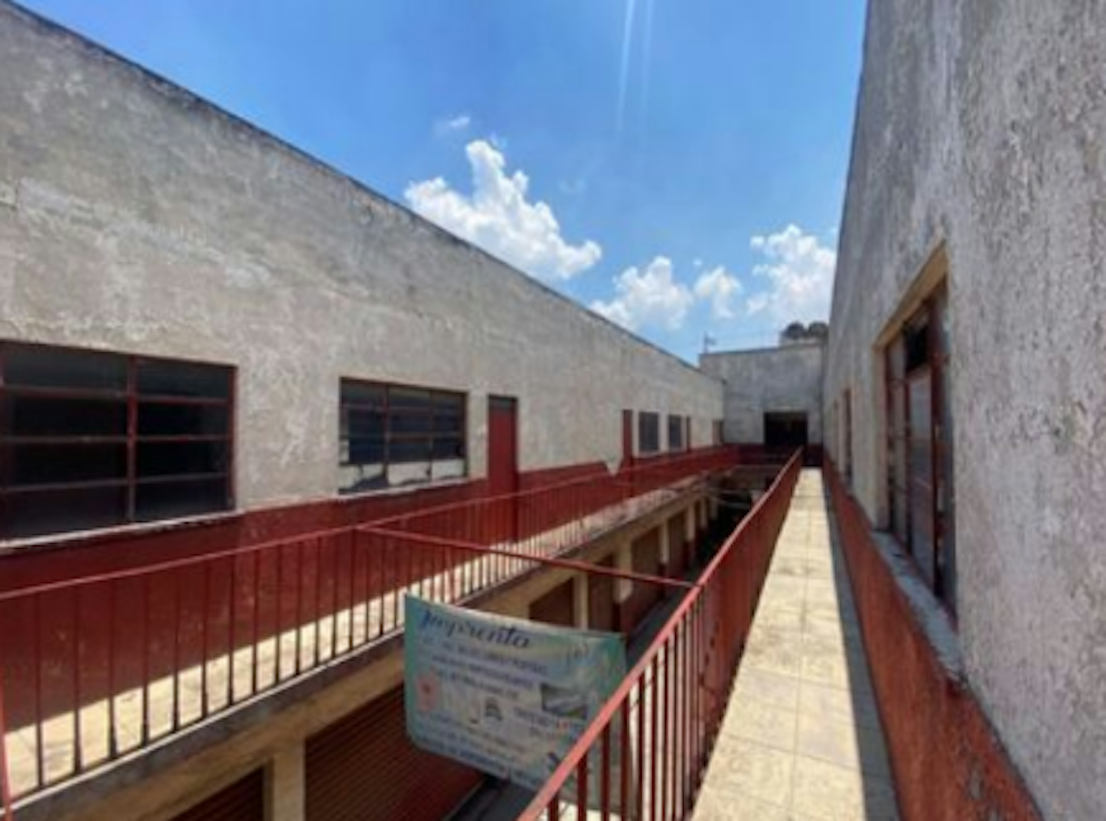 Local 4 Aztecas-photo