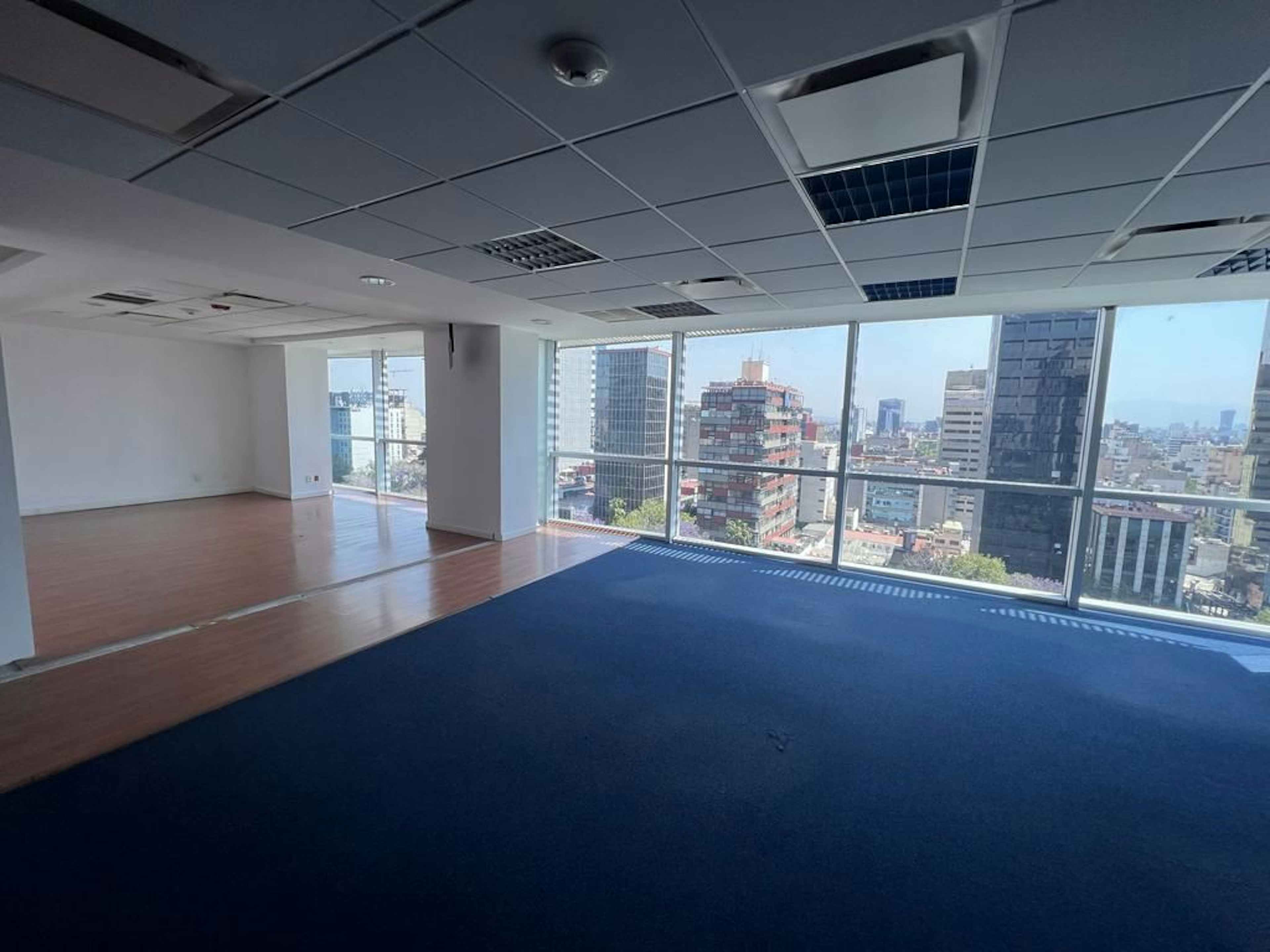 Avenida Paseo De La Reforma 359