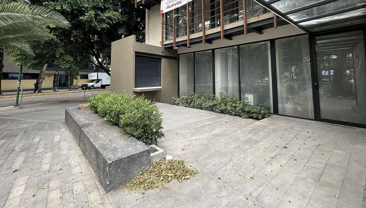 Local Comercial Spot2