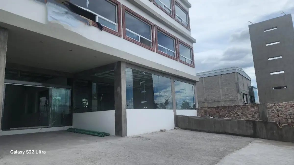 Local Comercial Spot2