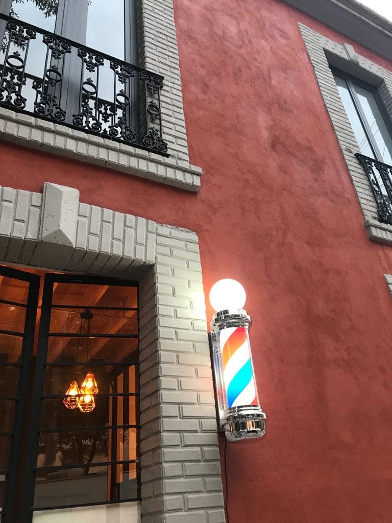 Local Comercial Spot2