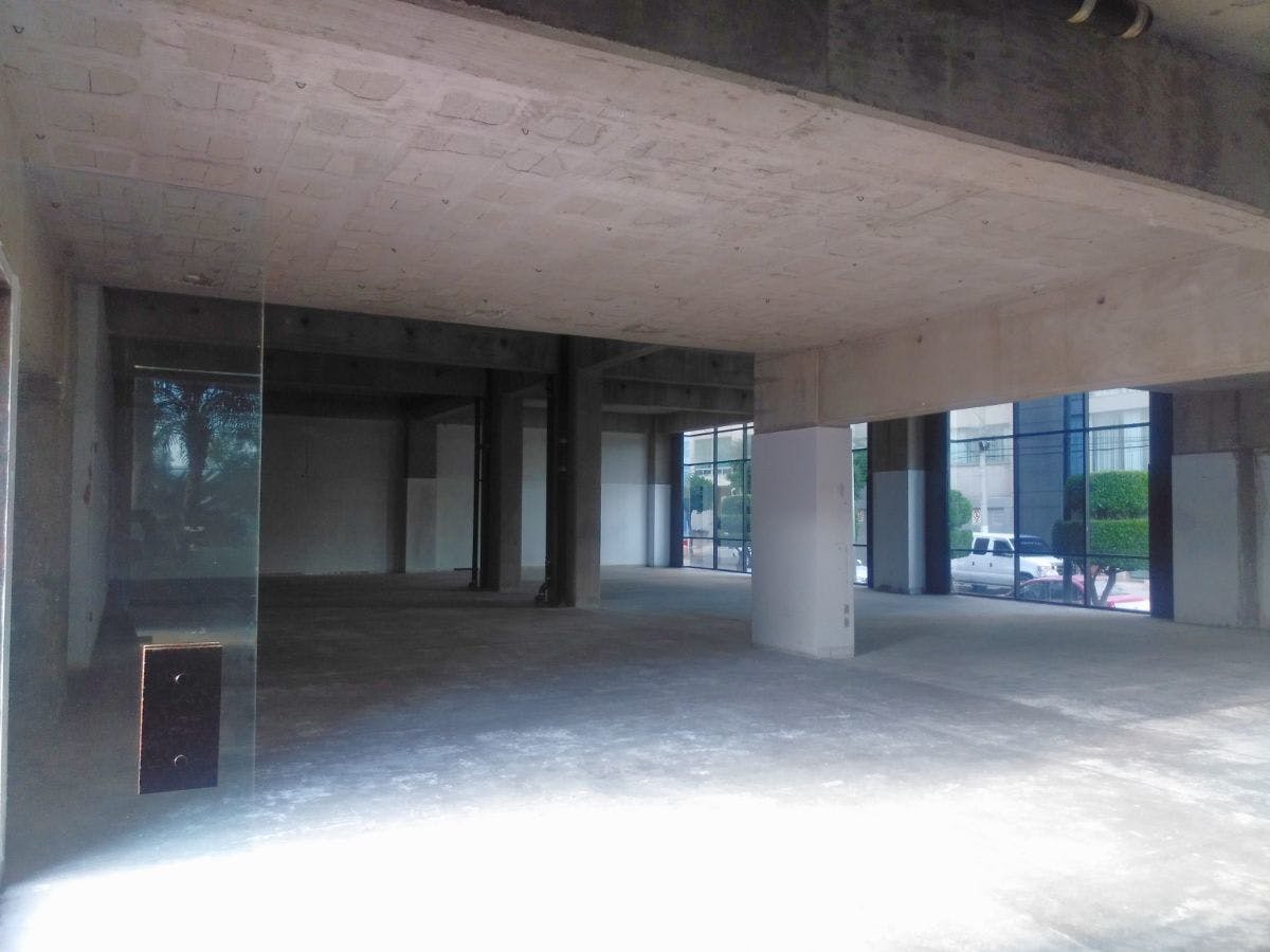 Local Comercial Spot2