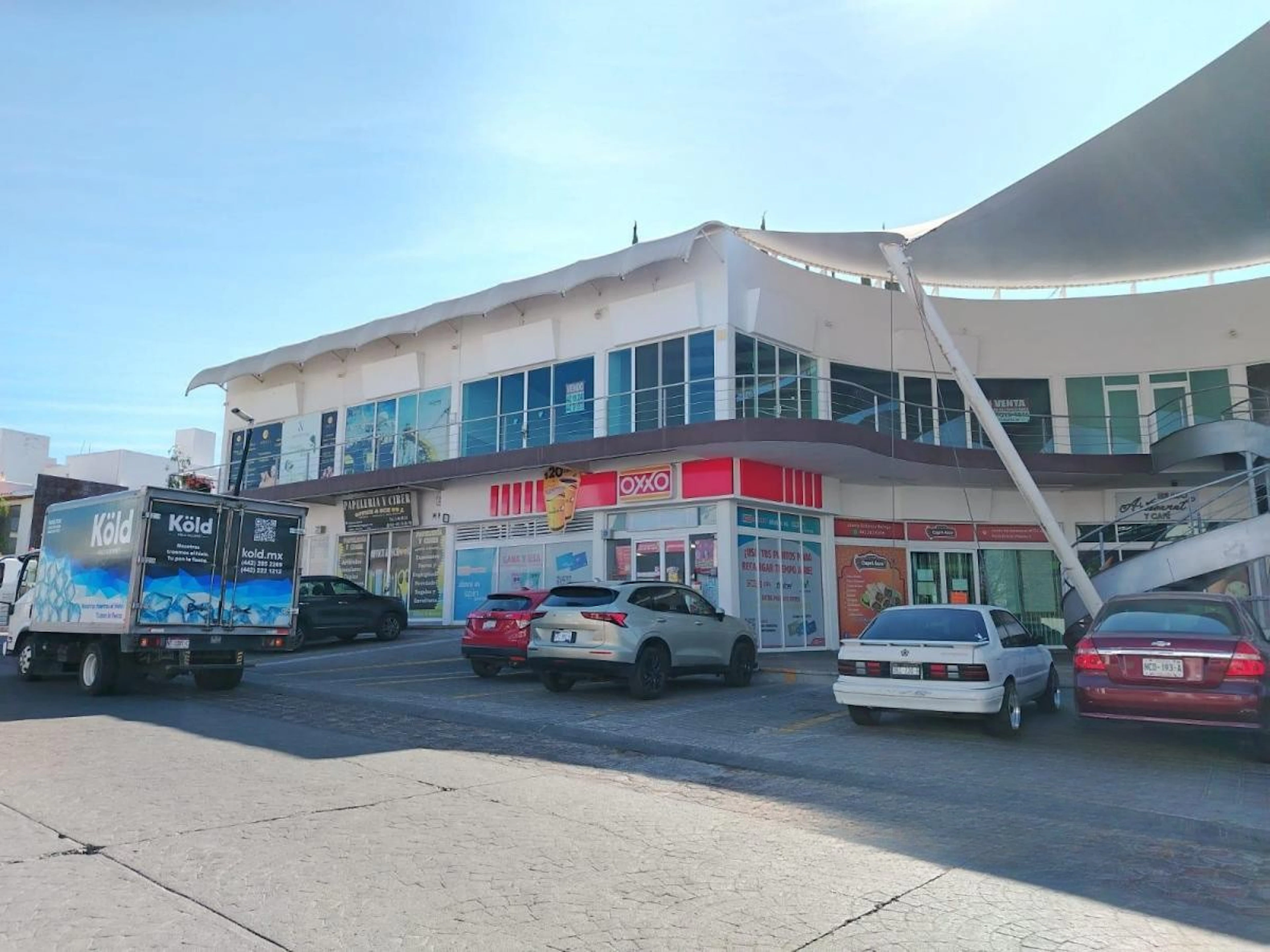 Local Comercial Spot2