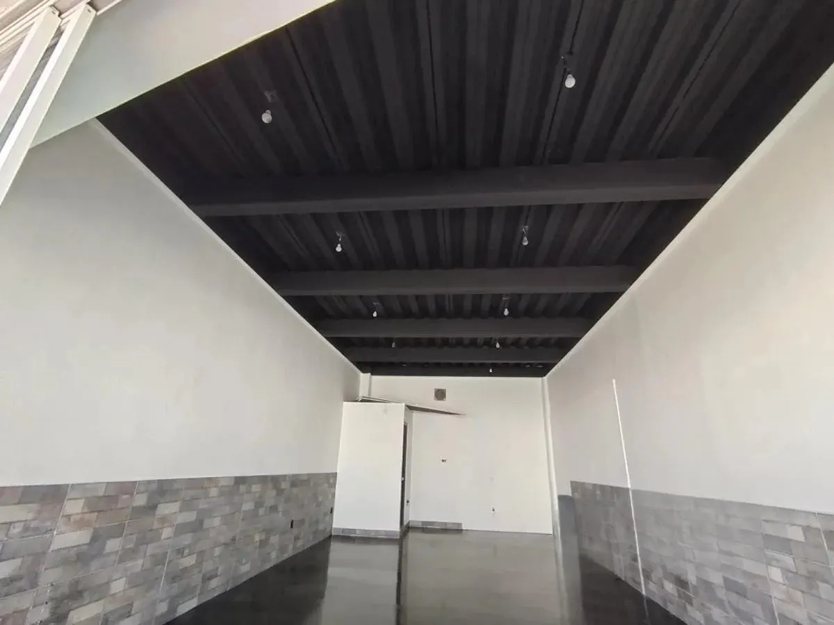 Local Comercial Spot2