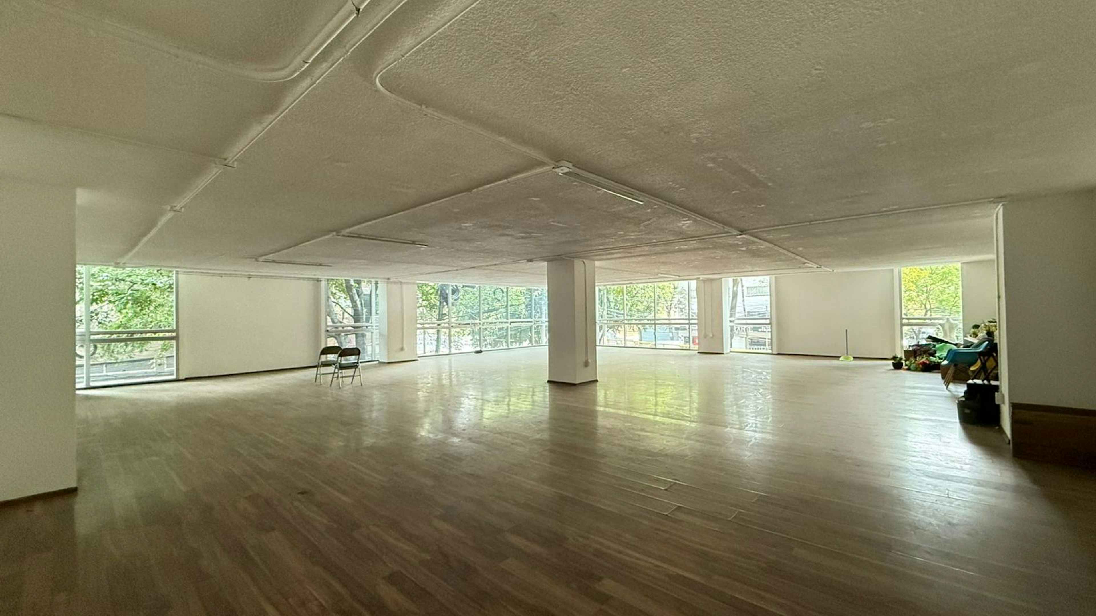 Avenida Ejército Nacional 300