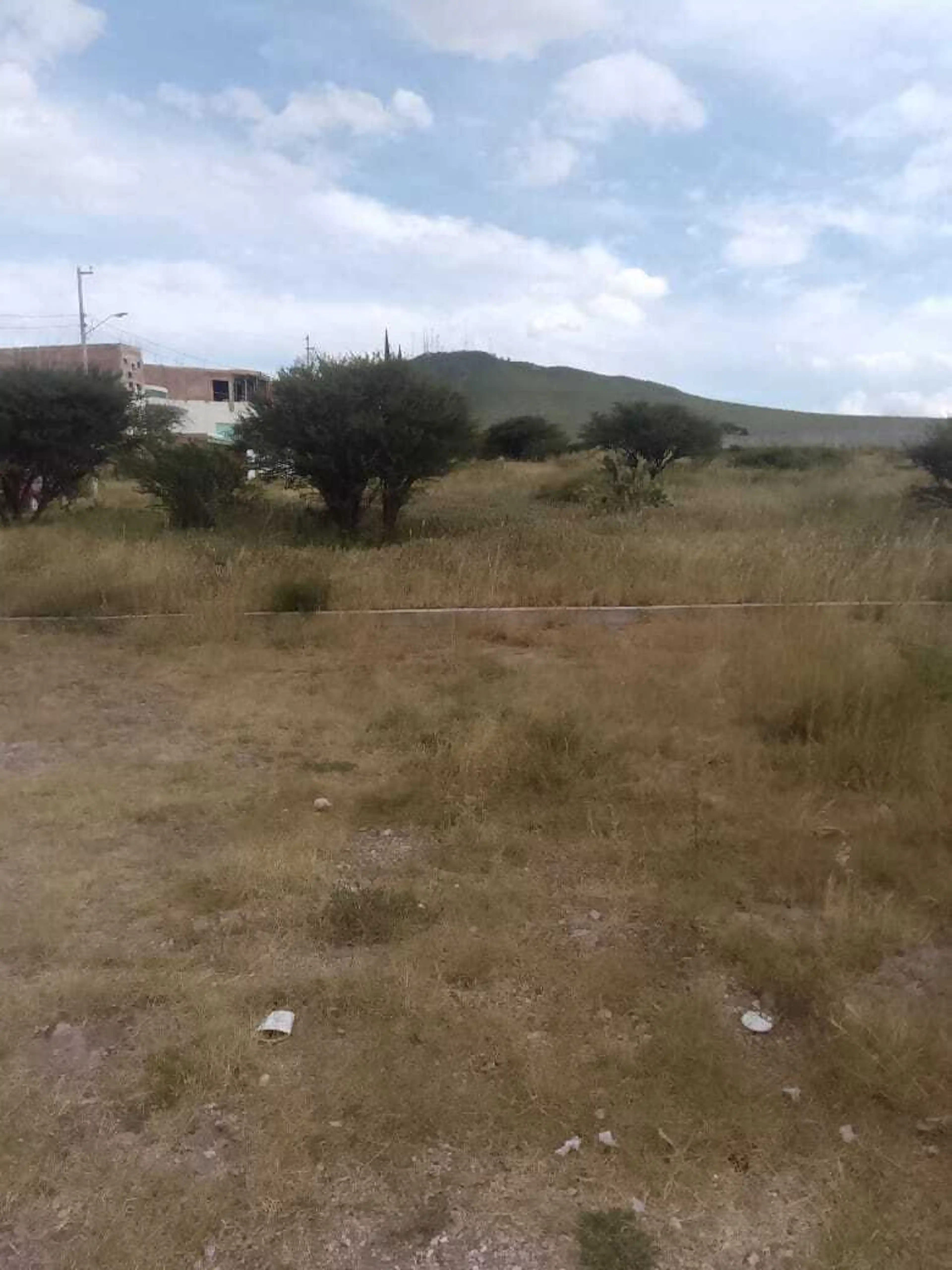 TERRENO EN LIBRAMIENTO SUR, USO DE SUELO MIXTO