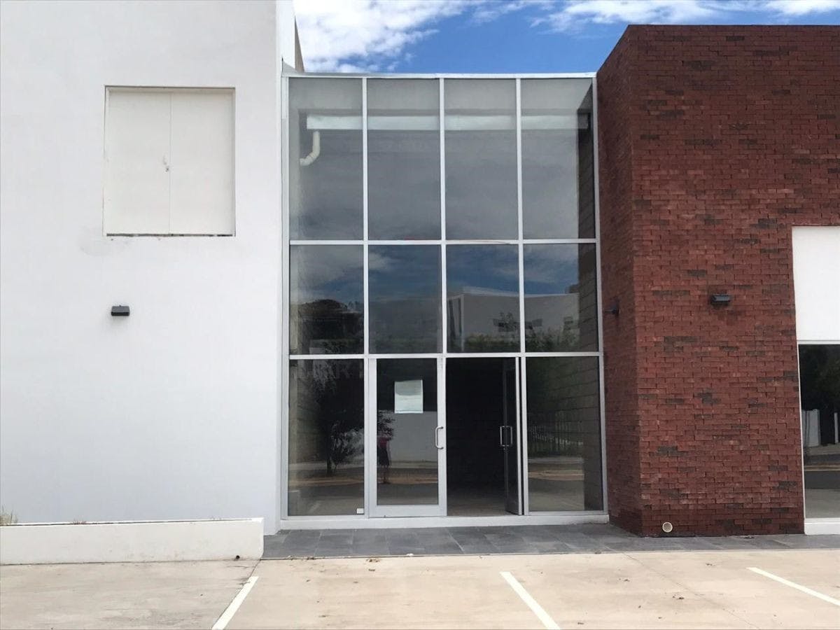 Local Comercial Spot2