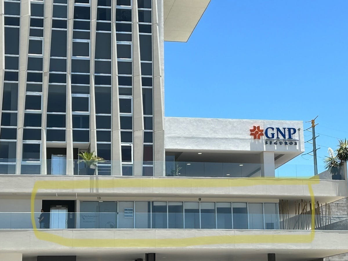 Local Comercial Spot2