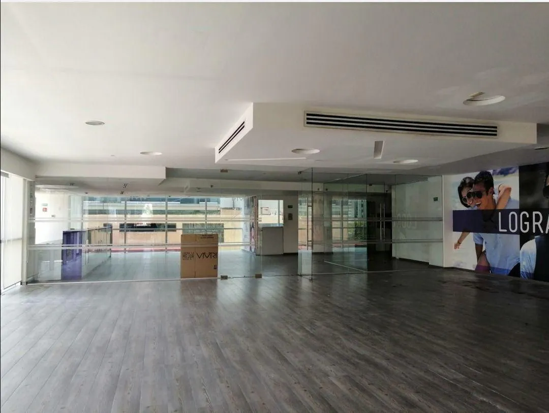 Local Comercial Spot2