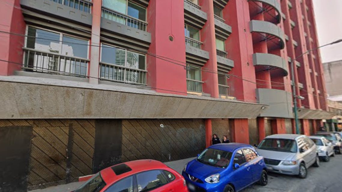 Local Comercial Spot2