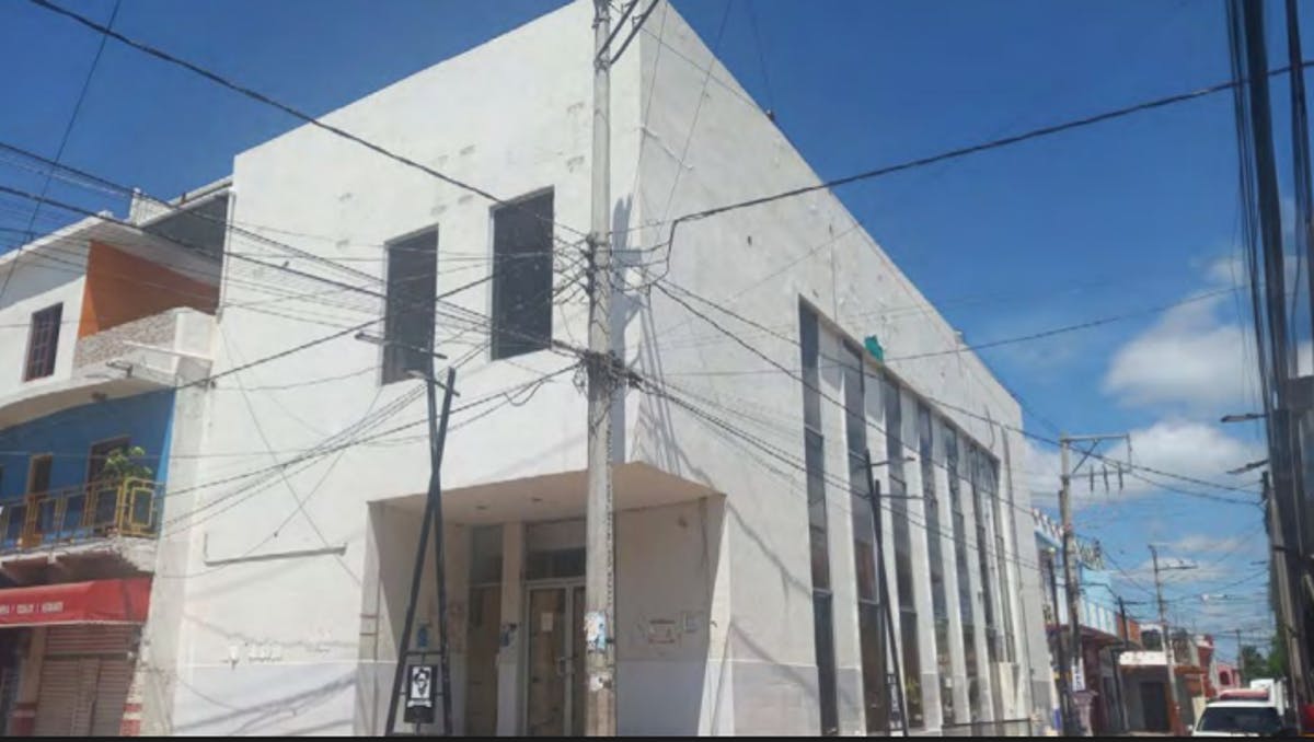 Local Comercial Spot2