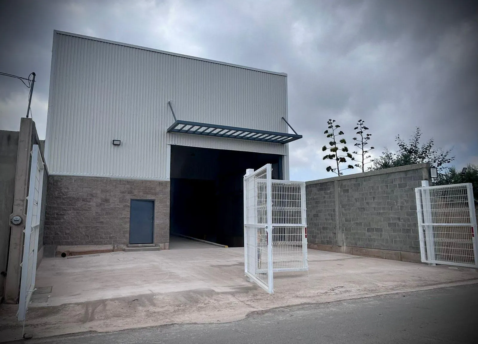 Industrial Spot2