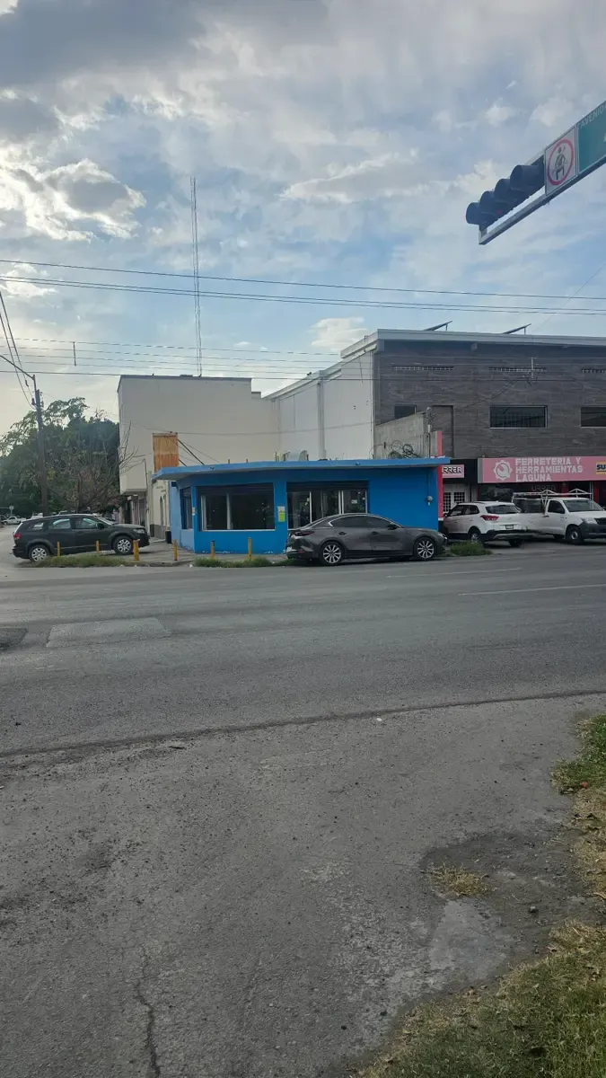 Local Comercial Spot2