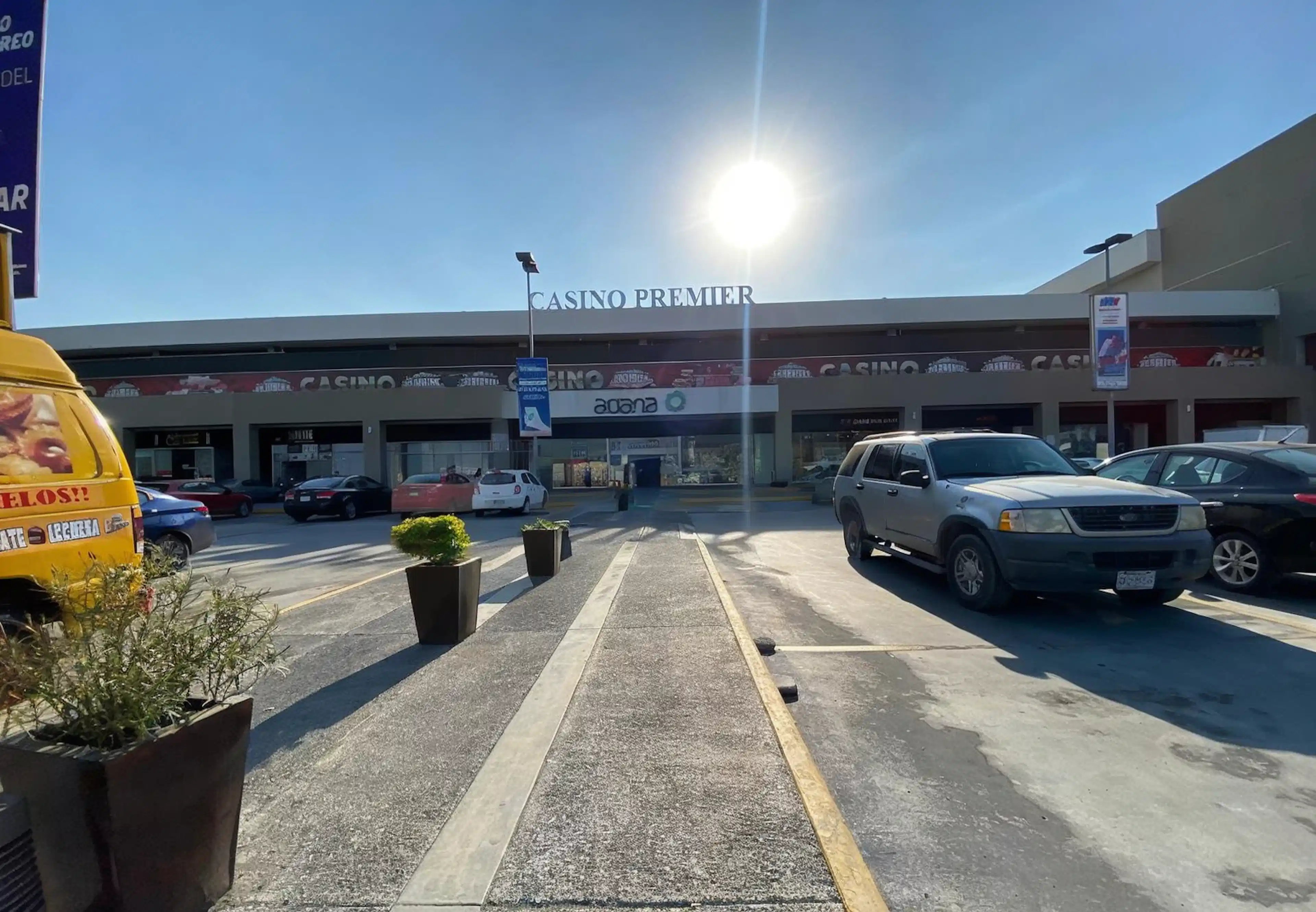 Local En Venta Sobre Av. Abraham Lincoln S/N