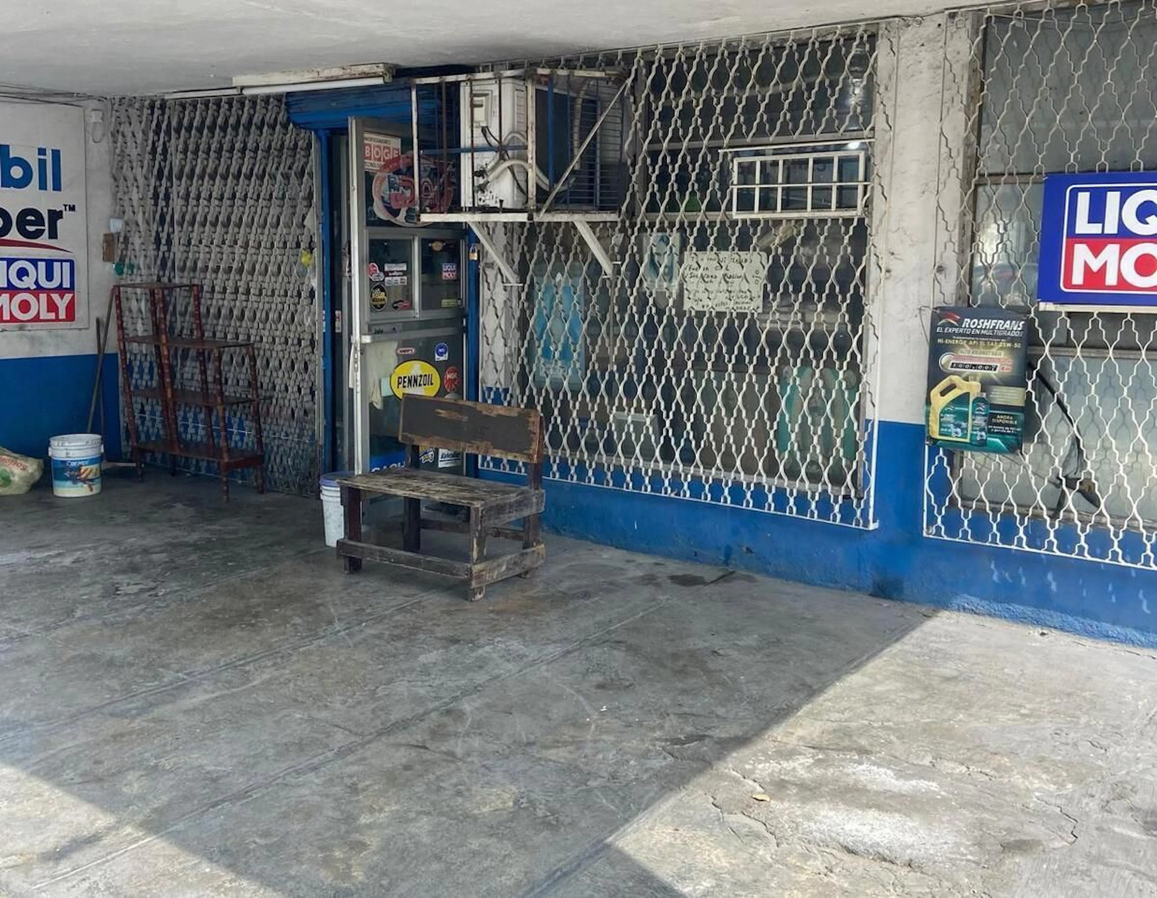 Local Comercial Spot2