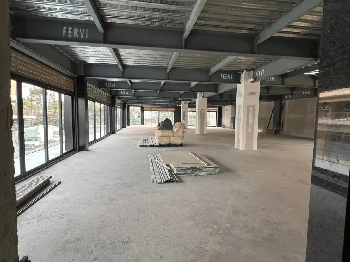 Local Comercial Spot2